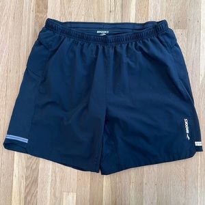 Brooks Shorts Size Medium Black